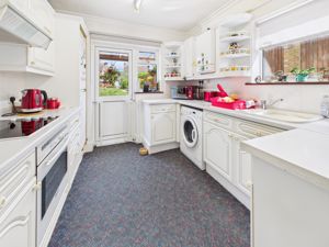 KITCHEN- click for photo gallery
